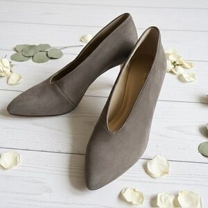 Ann Taylor Taupe Heels